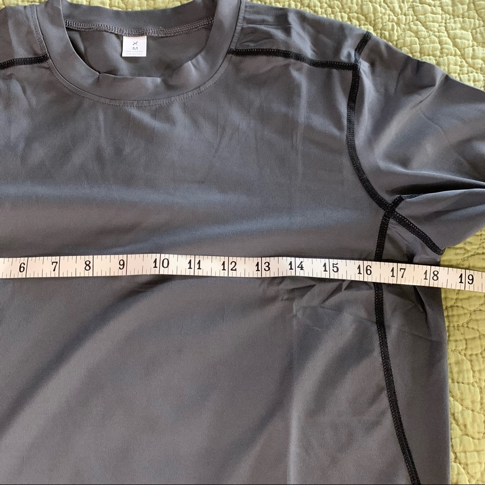 Gray Rashguard Long Sleeve Size Medium - Picture 3 of 8